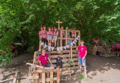 Huttendorp 2025 - Dag 4 groepsfoto's